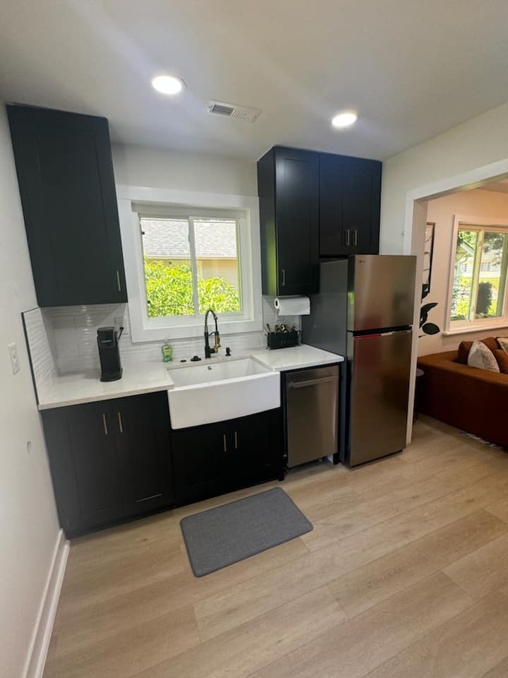 Guest Favorite 2br Near Noda | Parking + Workspace - Charlotte, NC