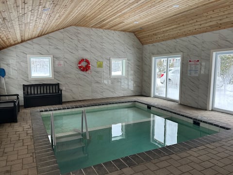 Luxury Log Home Indoor Pool Hottub Game Room