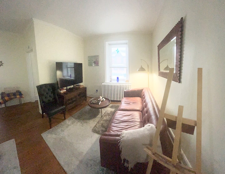 Historic 1800s Stone Cottage In Downtown Guelph! - Guelph