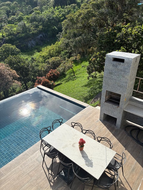 Casa Silvestre - Serra Negra [Wild House - Black Mountain]