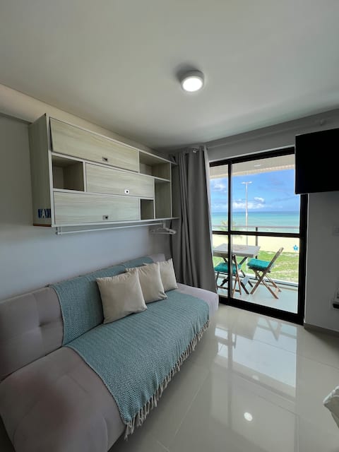 Airbnb em destaque: Luxury Oceanfront Apartment with Balcony, Near the Airport em Recife