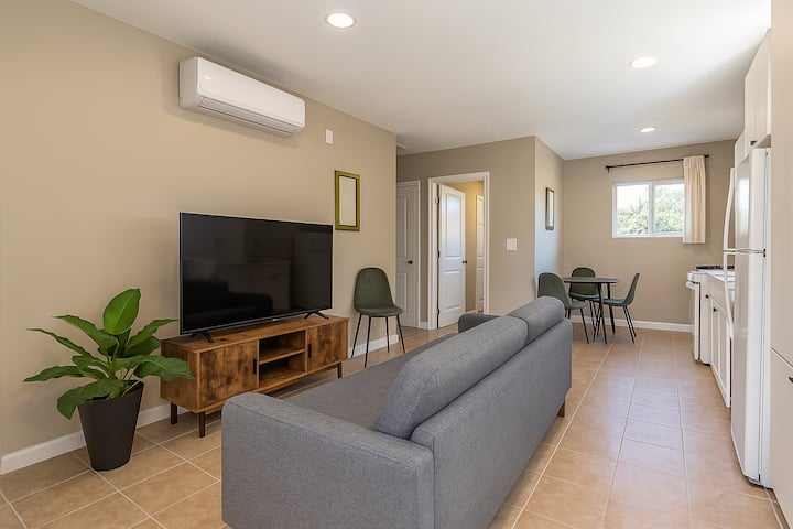 Two Bedroom Villa Suite In Los Angeles - Los Ángeles, CA