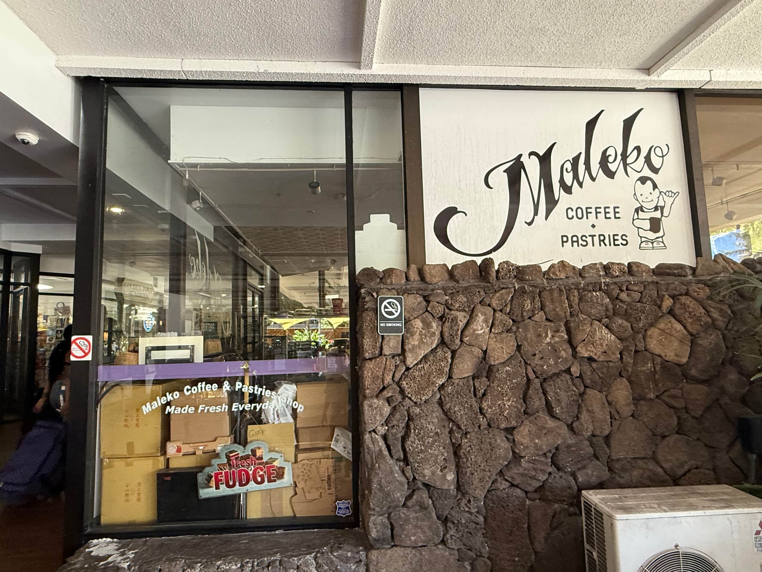 Renovated Cute Cozy Studio in Waikiki - Image 24