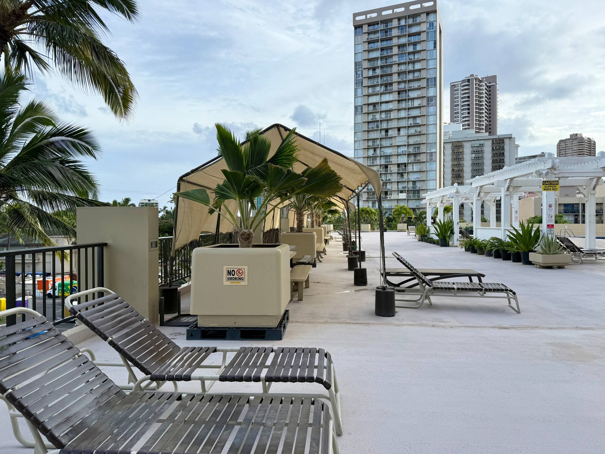 Renovated Cute Cozy Studio in Waikiki - Image 28