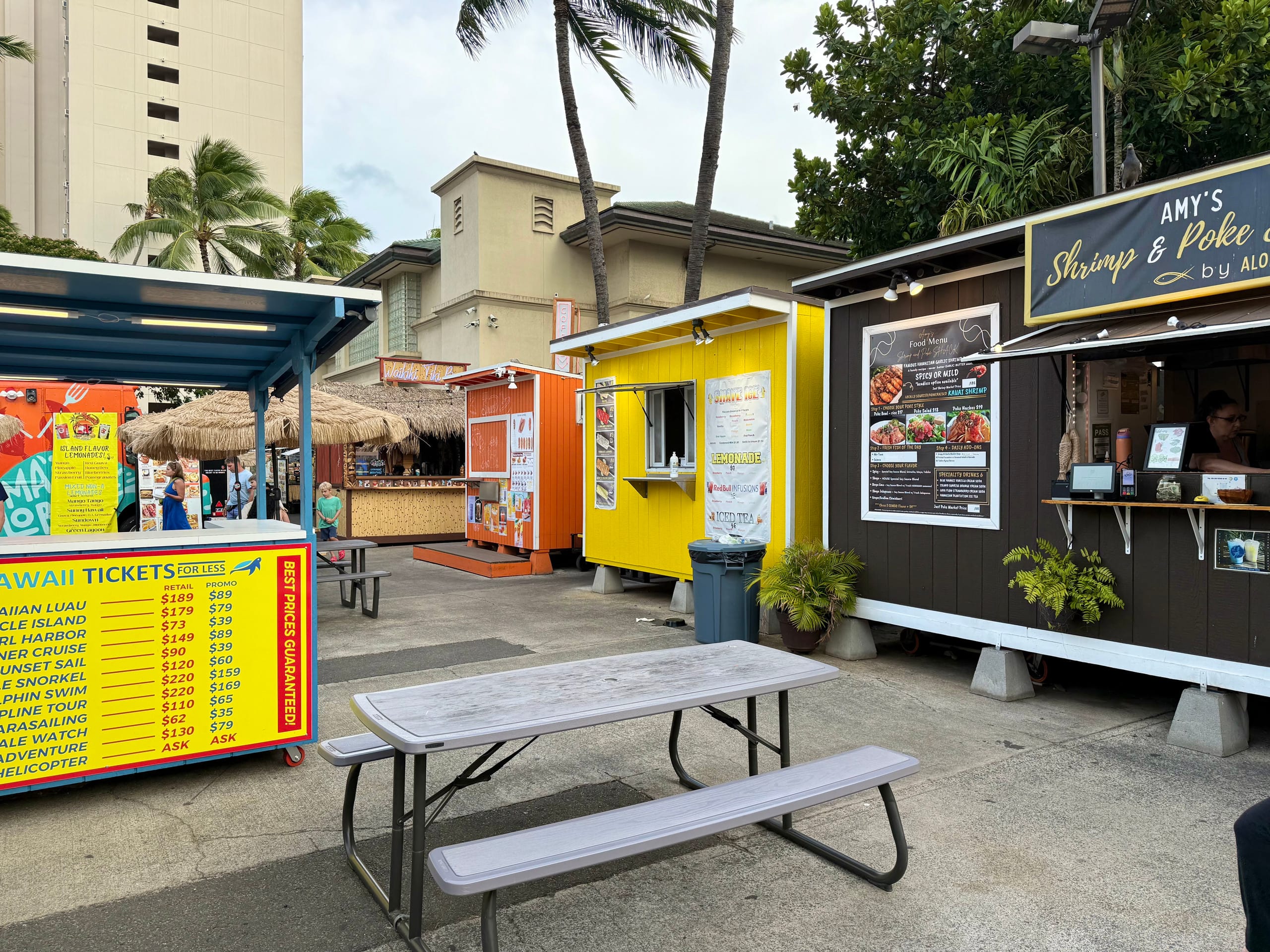 Renovated Cute Cozy Studio in Waikiki - Image 35