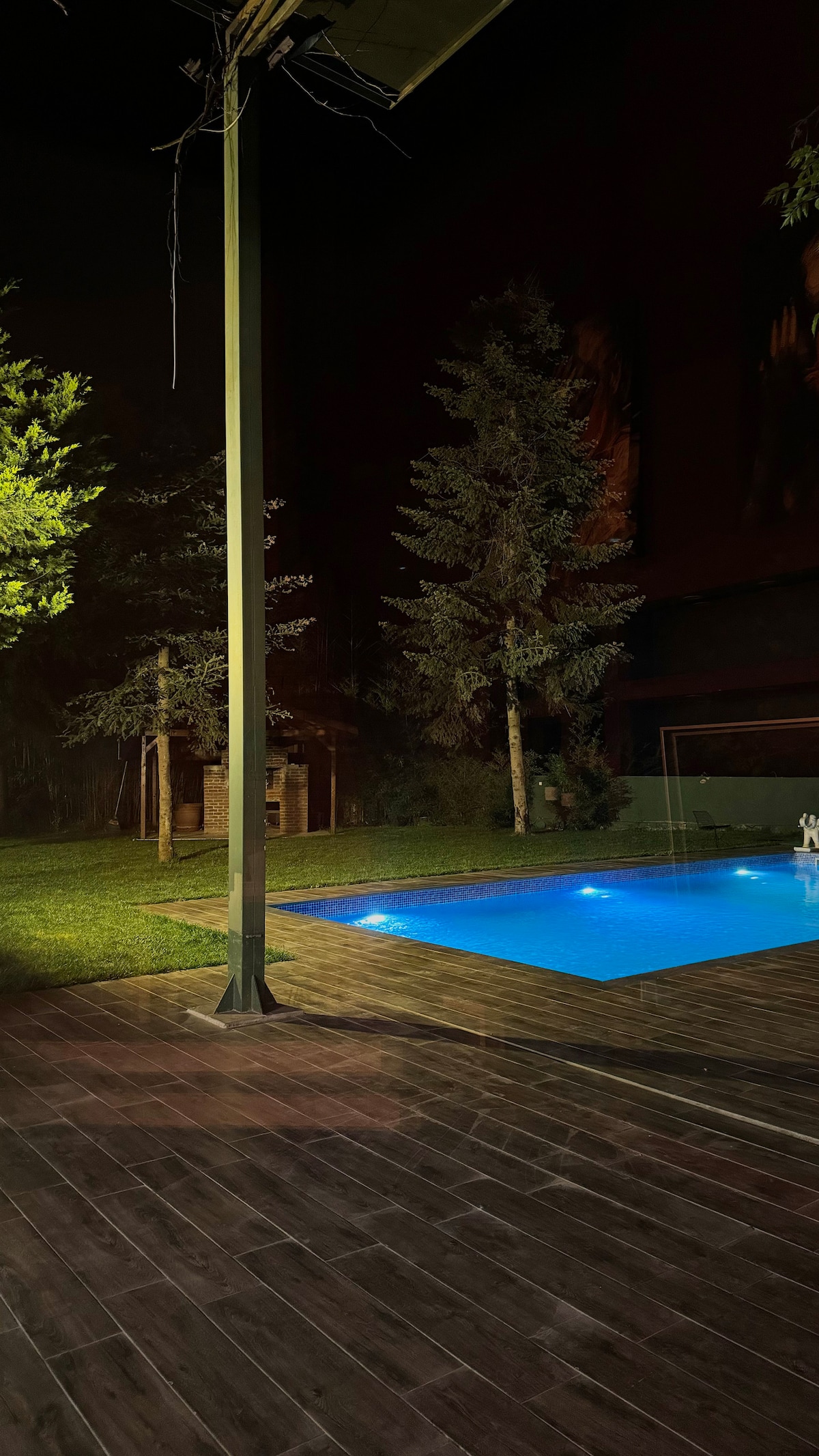 Şilede 6+1 odalı , havuzlu villa-Secretvalley