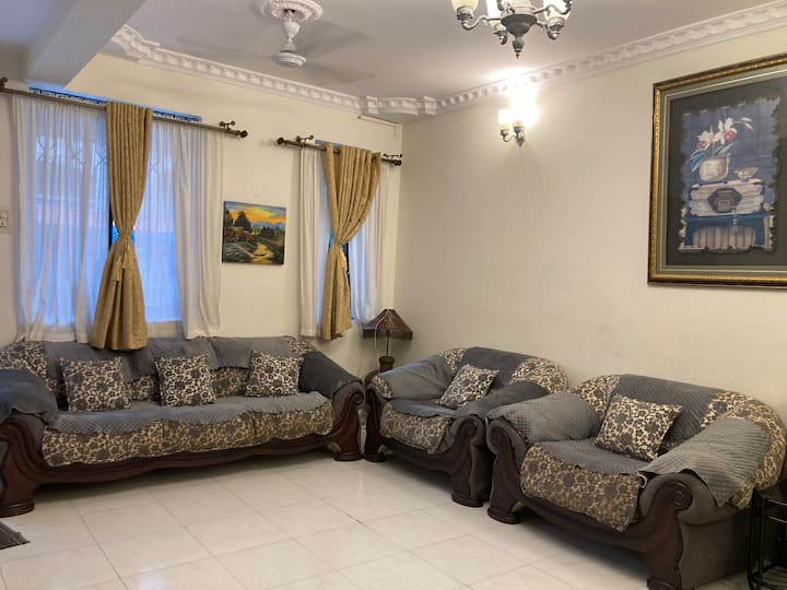 Living room image 5