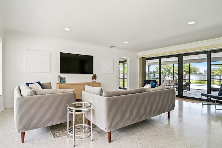 Lakefront Pool Retreat, Near Dt & Beach - 西棕櫚灘