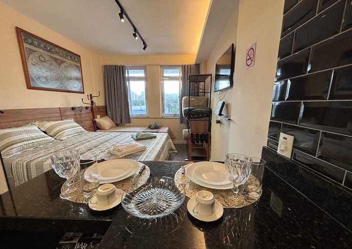 Stylish New Studio In A Prime Location - Liberdade