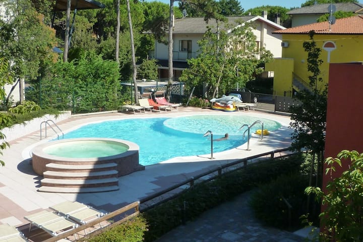 Appartement Meublé Avec Goût Avec Piscine Et Espac - Bibione