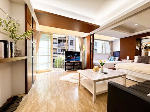 MRT 2min ｜ Walk to Everything｜East District Stay