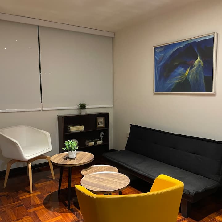 Departamento Céntrico Y Funcional En Miraflores - Lima