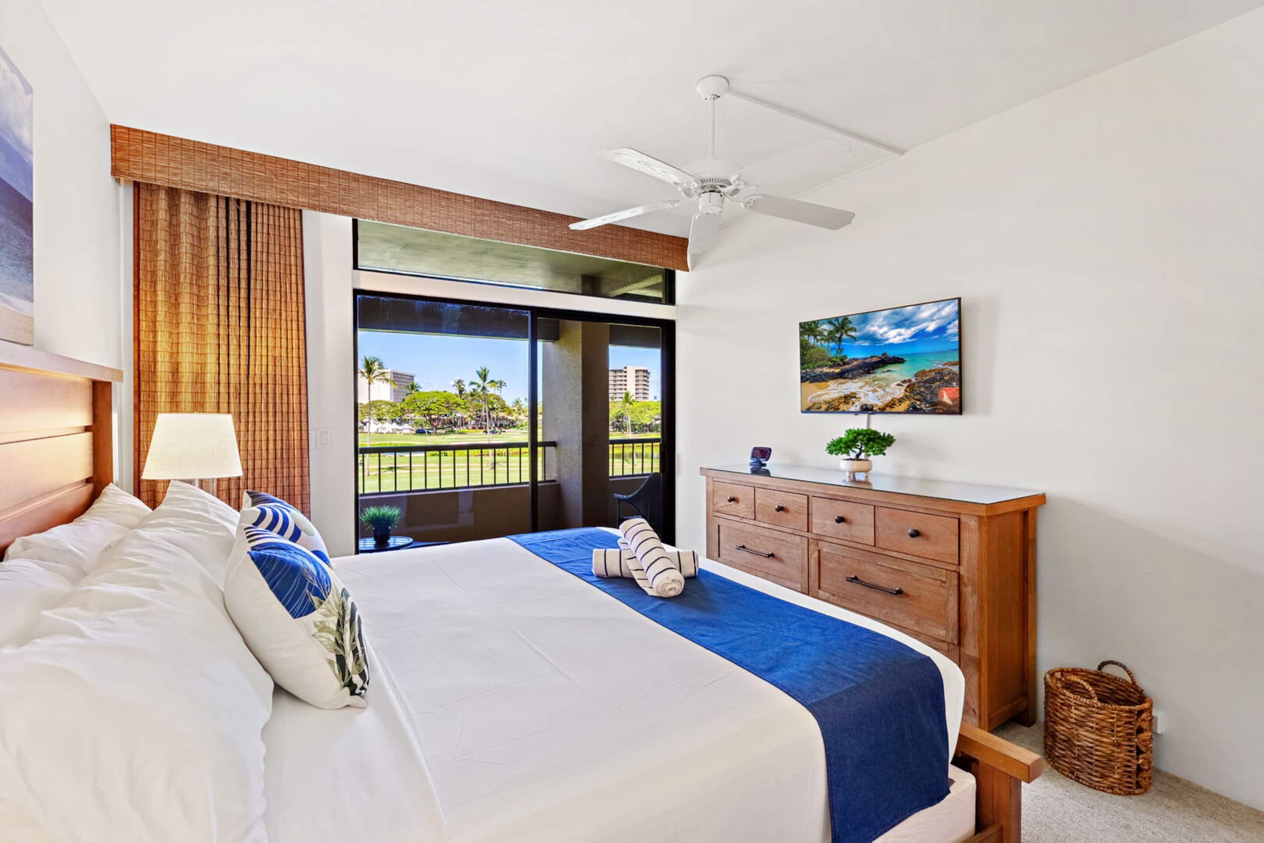 Condo in Lahaina · ★4.86 · 2 bedrooms · 3 beds · 2 private baths - Image 24