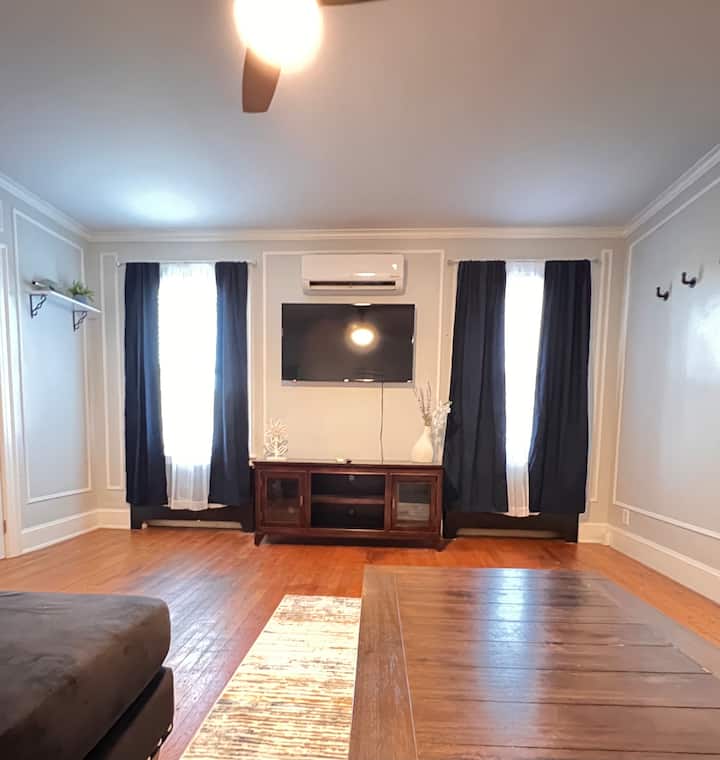 Downtown Asheboro Getaway! - Asheboro, NC