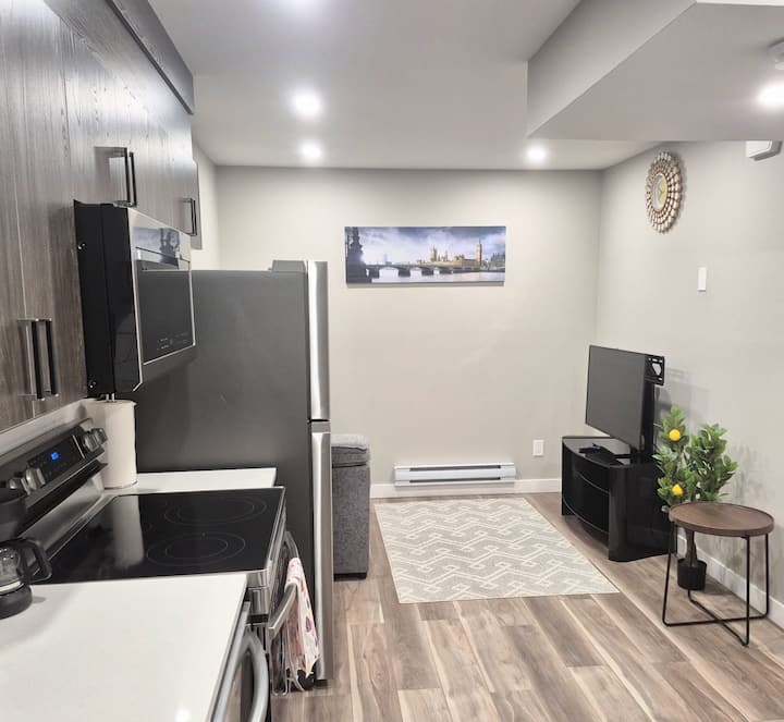 Femkem Suite
Home Away From Home. - Regina