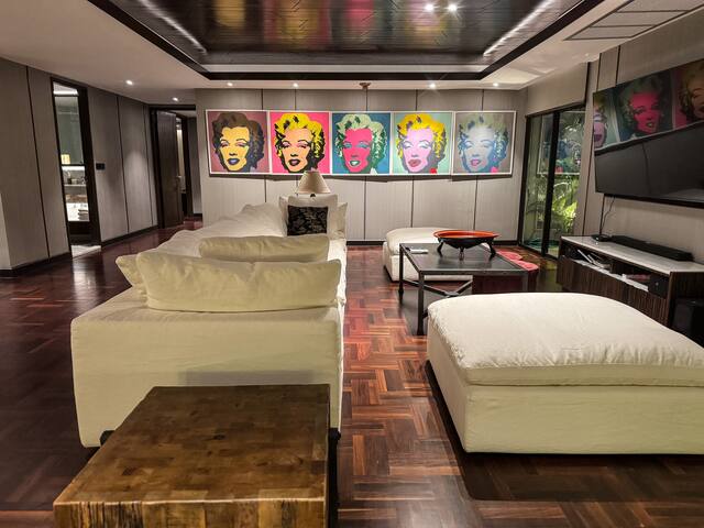 St. Regis Quality at a Fraction of the Price gallery image 3