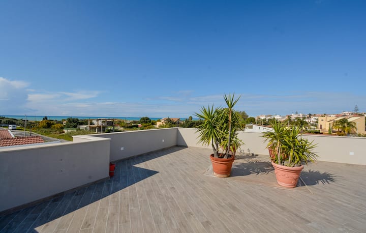 3 Bedroom Gorgeous Apartment In Marina Di Modica - Pozzallo