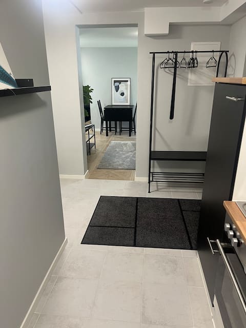 Guest Flat - Close to Bus & City