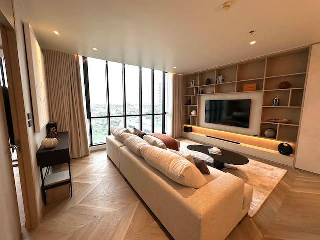 Modern Stylish 2BR near Thonglor gallery image 3