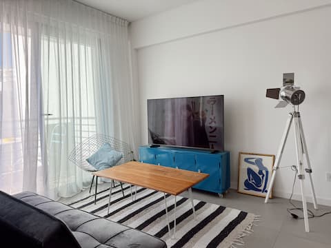 Popular Airbnb listing: Bright and spacious Palermo H in Comuna 14