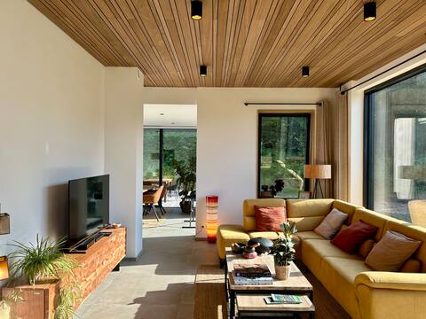Top Airbnb: Contemporary house in the heart of the forest in Aywaille