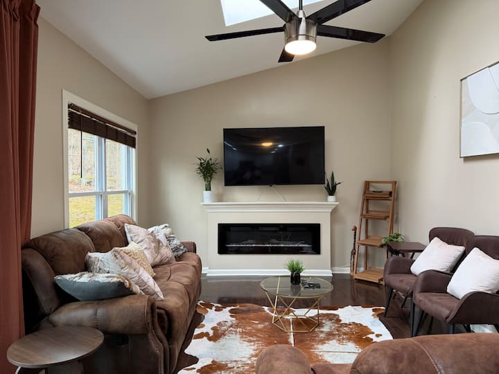 Cozy Woodside Home Near Dc & National Harbor - Largo