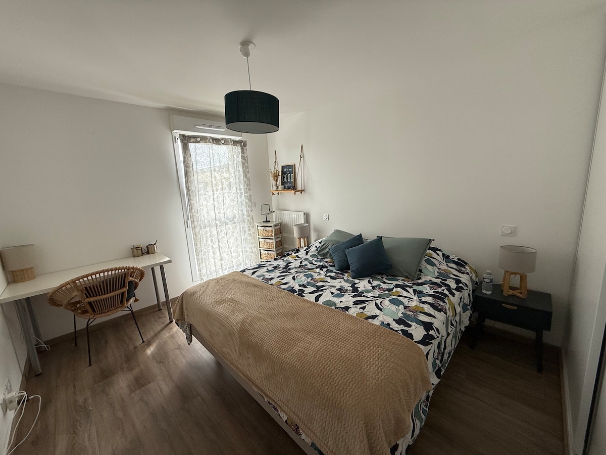 საძინებელი 1