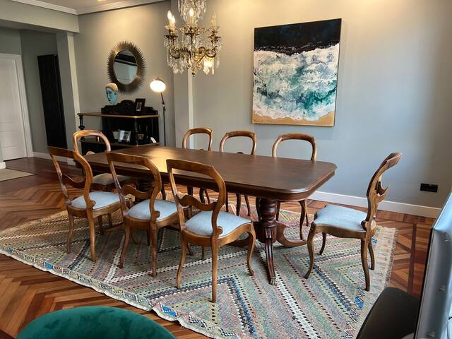 Espectacular piso junto a San Mamés