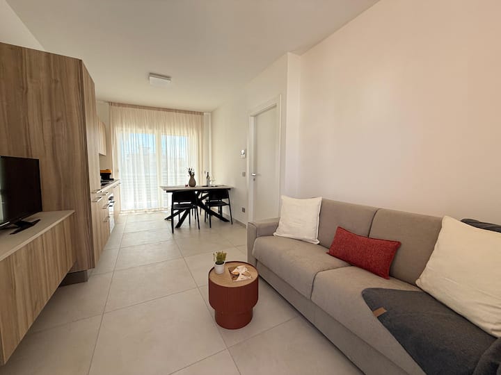 Bilocale Con Balcone Perimetrale - Rosalba - Grottammare
