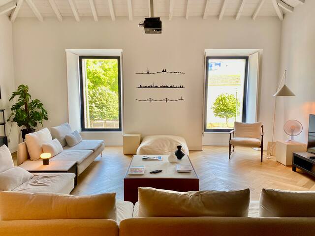 LUX Design Villa • Pool • Gym • Lisbon’s Gem gallery image 2