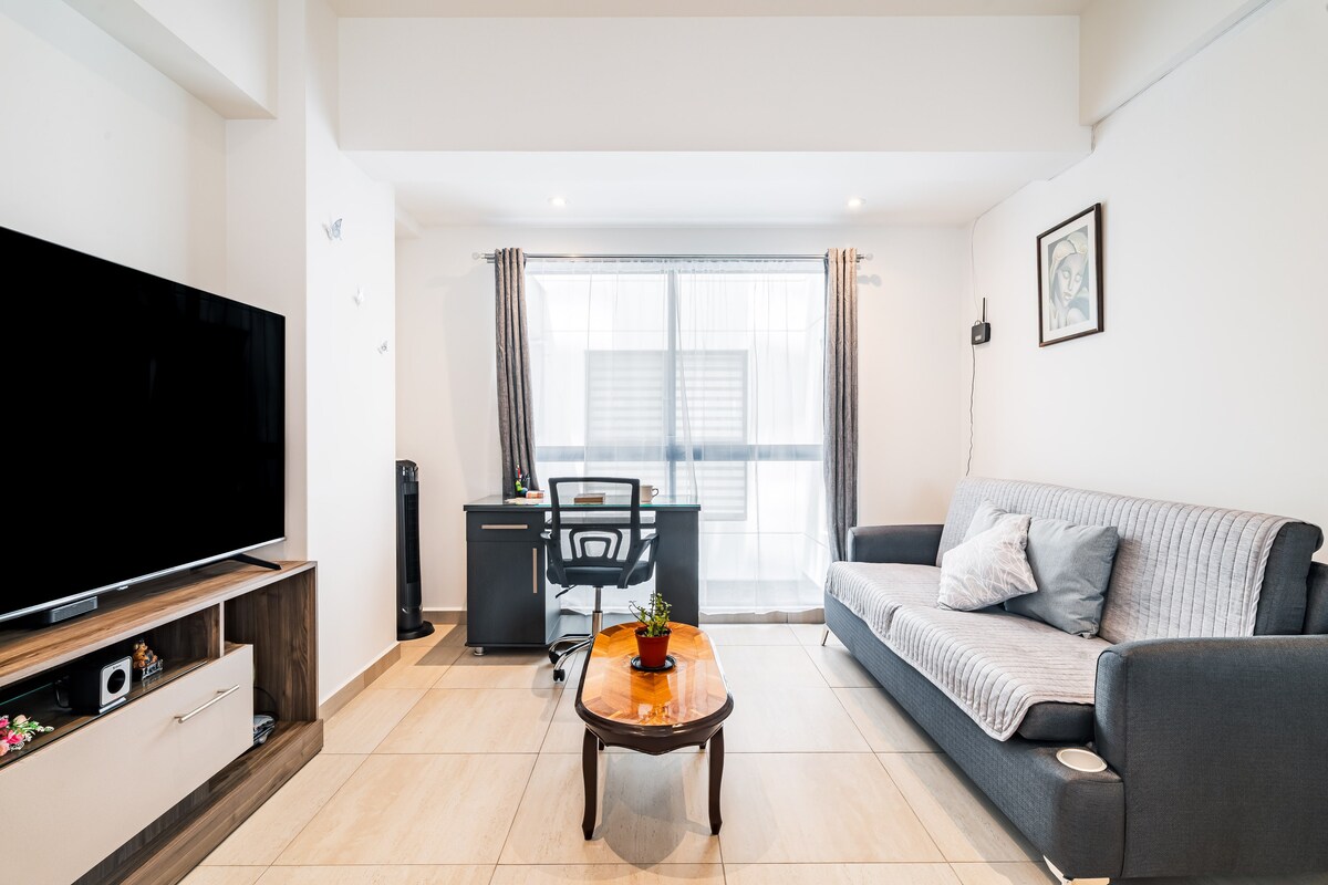 Anuncio de Airbnb popular: Apartment with patio near Reforma and the Angel en San Rafael