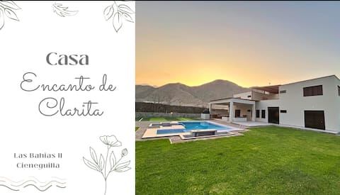Casa Encanto de Clarita [Clarita's Enchanting House]