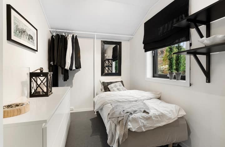 Dhoma e gjumit është në rinovim e sipër dhe do të duket ndryshe. 