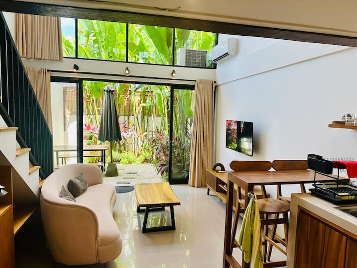 Tumbak Bayuh Loft With Pool - Australia