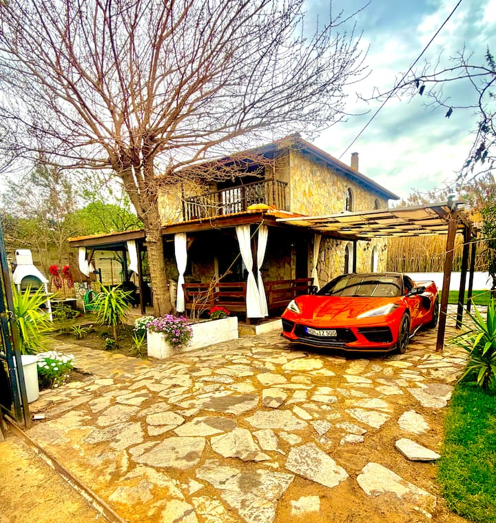Charming seafront detached stone house with AC