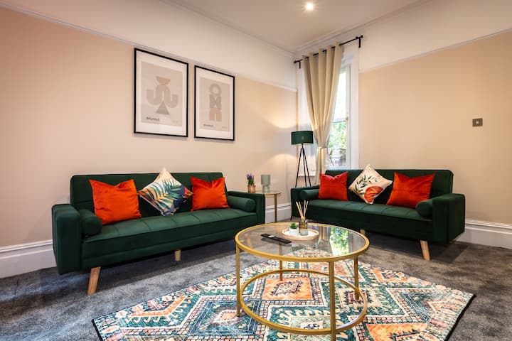 Contractors | 5br | Parking | Wifi | Best Value - Southsea
