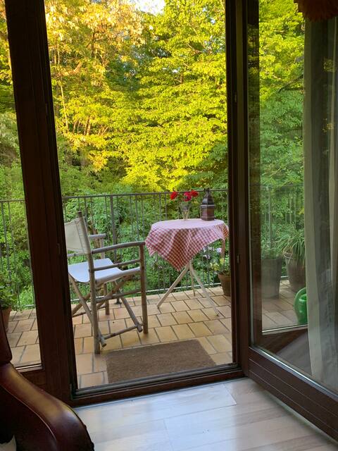 Beliebte Airbnb-Anzeige: Cozy quiet 1-bedroom apartment in Nymphenburg