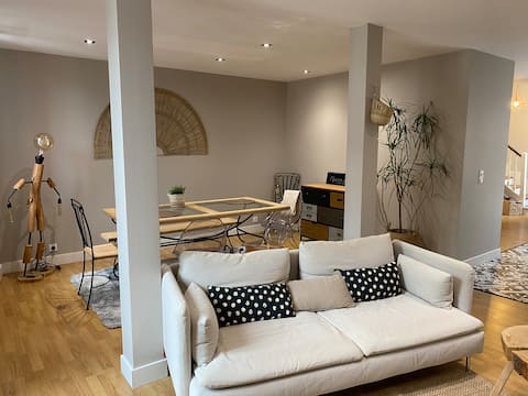Annonce Airbnb populaire: Pleasant townhouse. à Tarbes