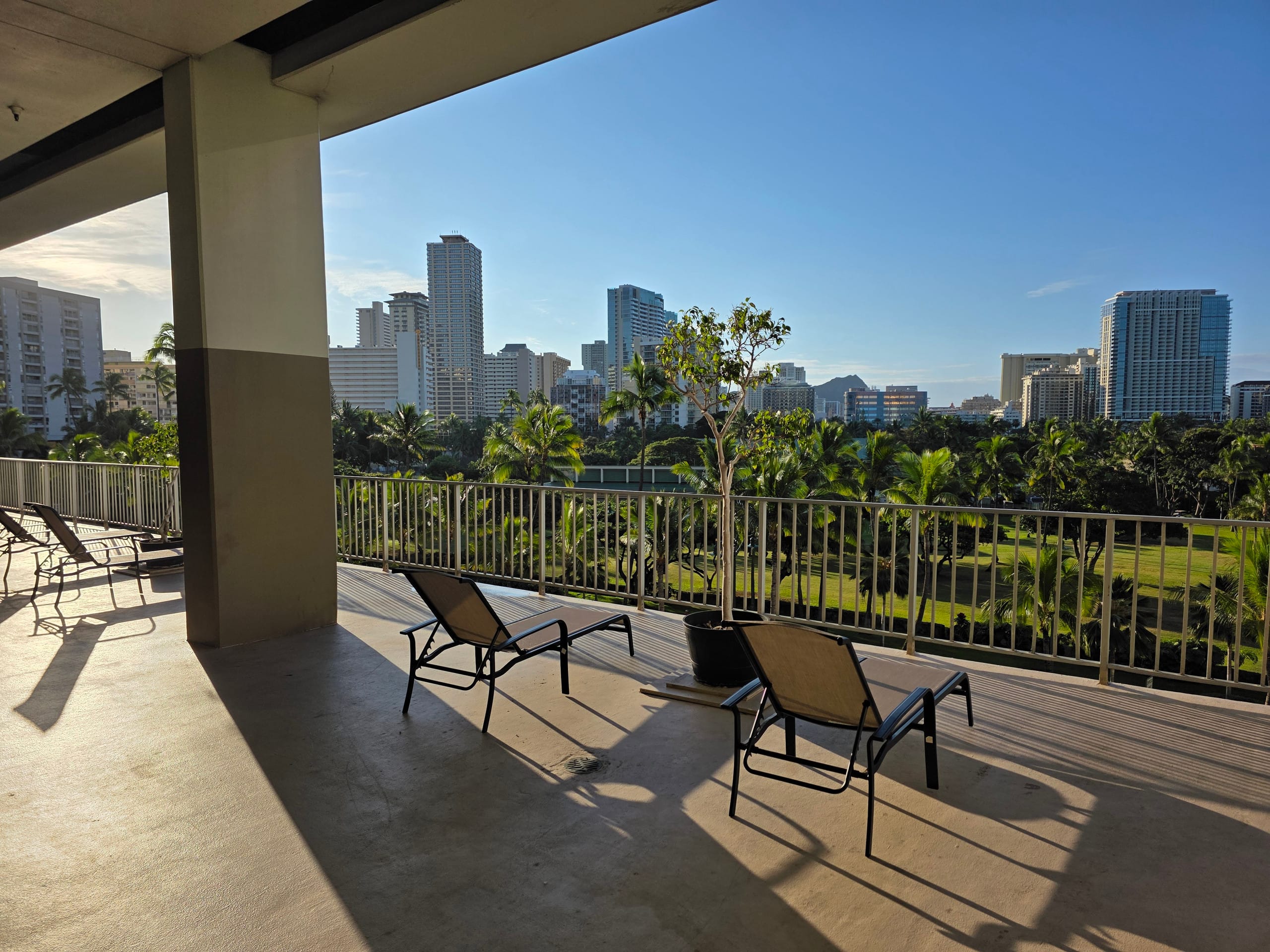 Condo in Honolulu · ★5.0 · Studio · 1 bed · 1 bath - Image 5