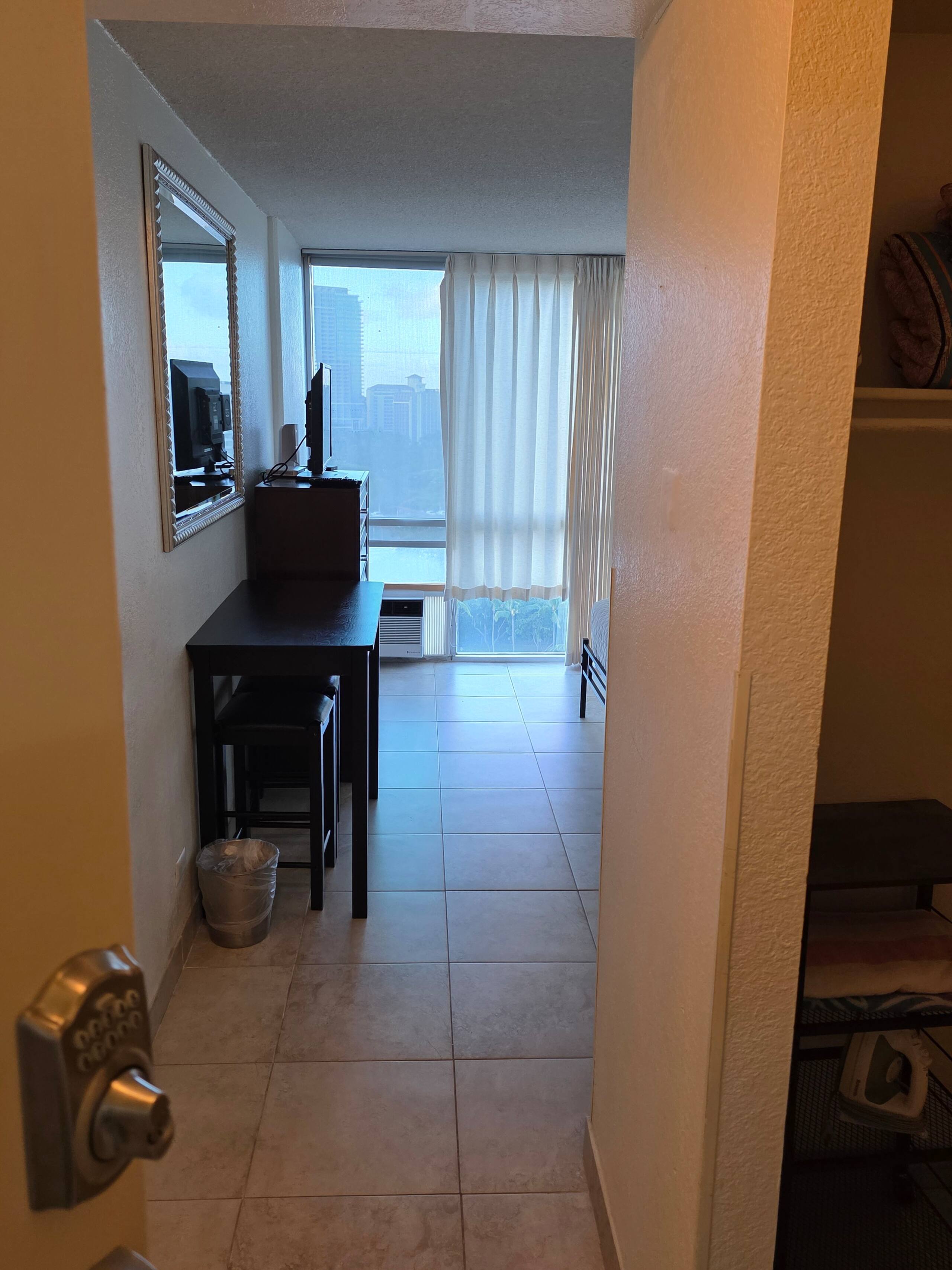 Condo in Honolulu · ★5.0 · Studio · 1 bed · 1 bath - Image 16