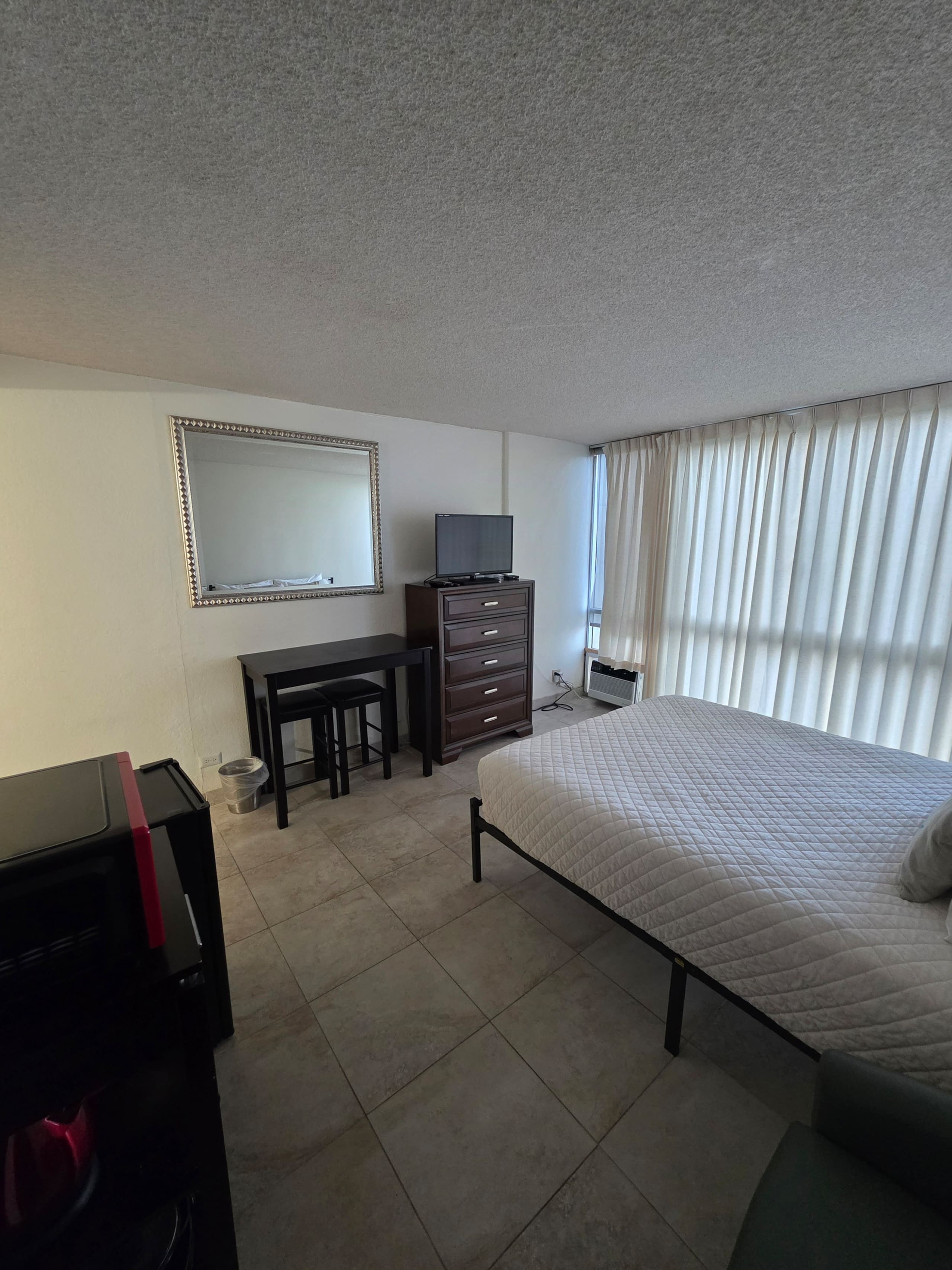 Condo in Honolulu · ★5.0 · Studio · 1 bed · 1 bath - Image 13