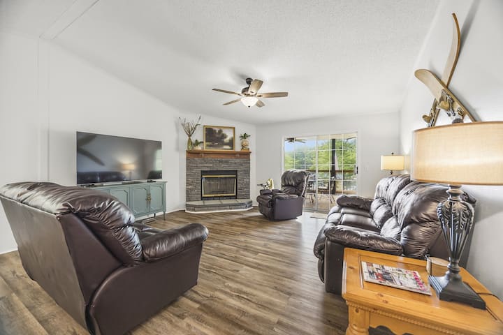 Newly Renovated On Lake Sinclair W/ Hot Tub - Milledgeville, GA
