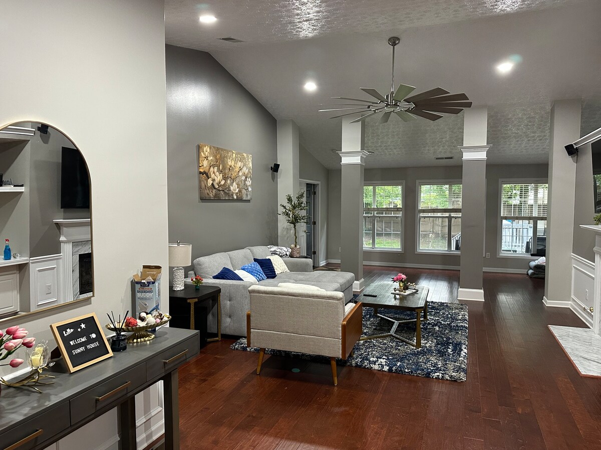 Successful Airbnb property: World Cup Ready! Spacious Cozy Home Near Stadium in Lilburn