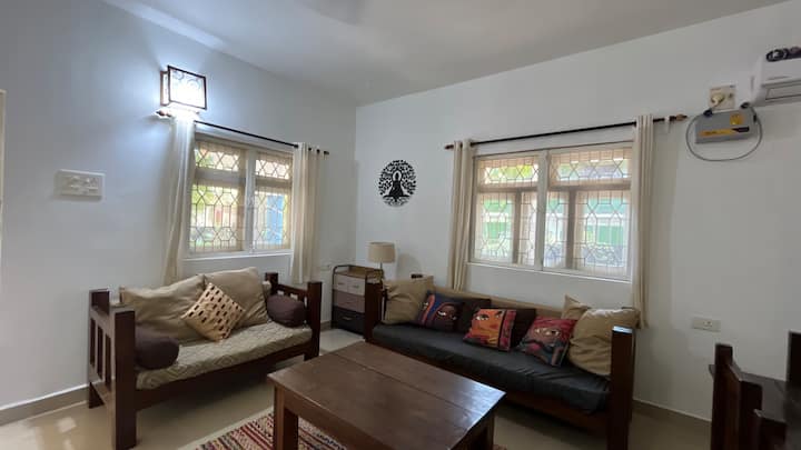 Living room image 3