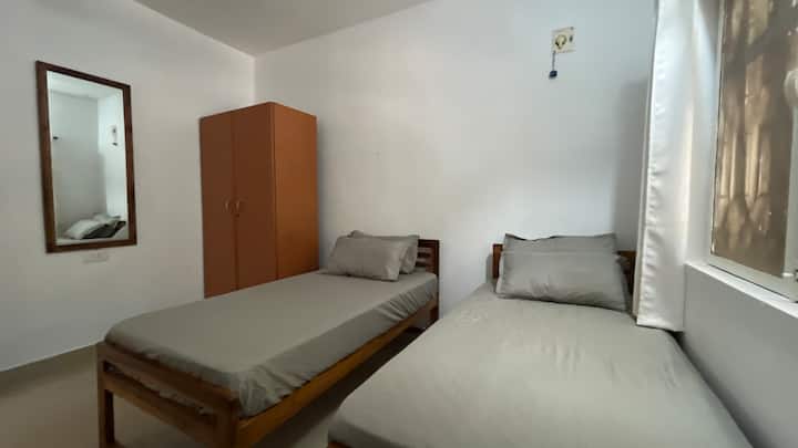 Bedroom 3 image 1