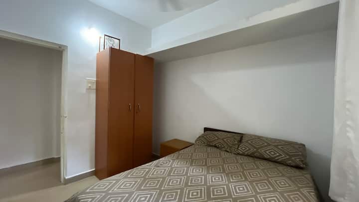 Bedroom 1 image 2