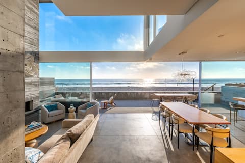 Elegant 4 Bedroom Oceanfront Home