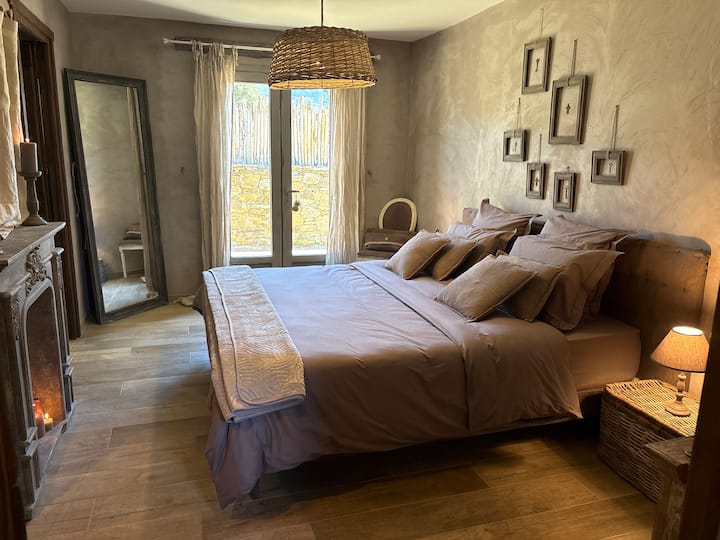 საძინებელი 1