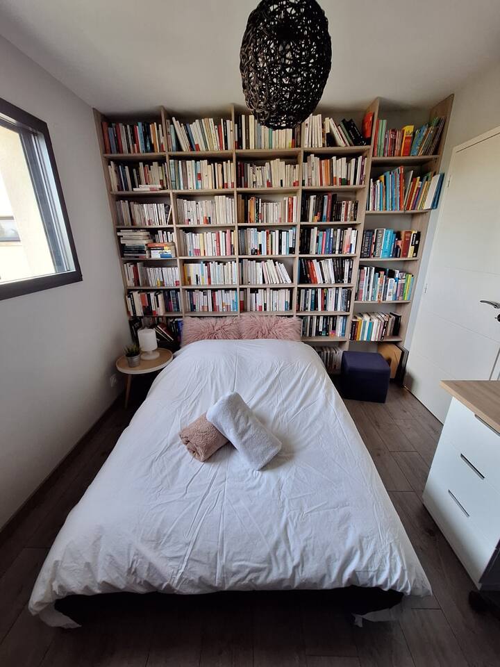 Соба за одмор со шарм на студенти 