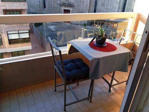 Successful Airbnb property: Next to the downtown area station in Vigo